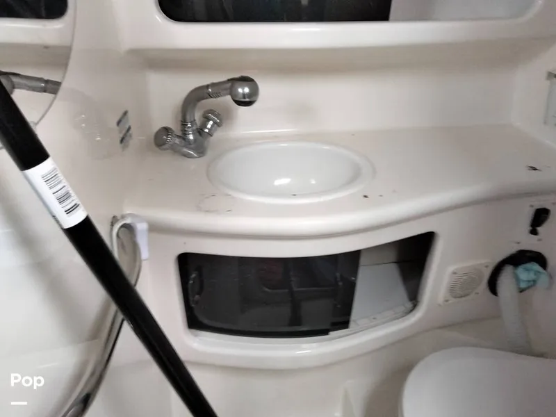 Slide: The Image of Bathroom Sink - 15661192