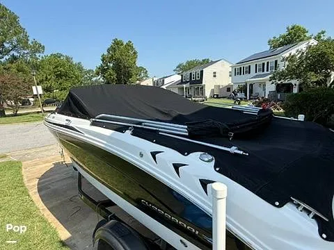 Slide: The Image of Chaparral H20 19 Fish & Ski 2016 - 16547542