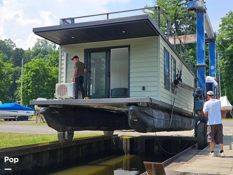 Slide: The Image of East Coast Houseboats Freedom 40 2025 - 15577846