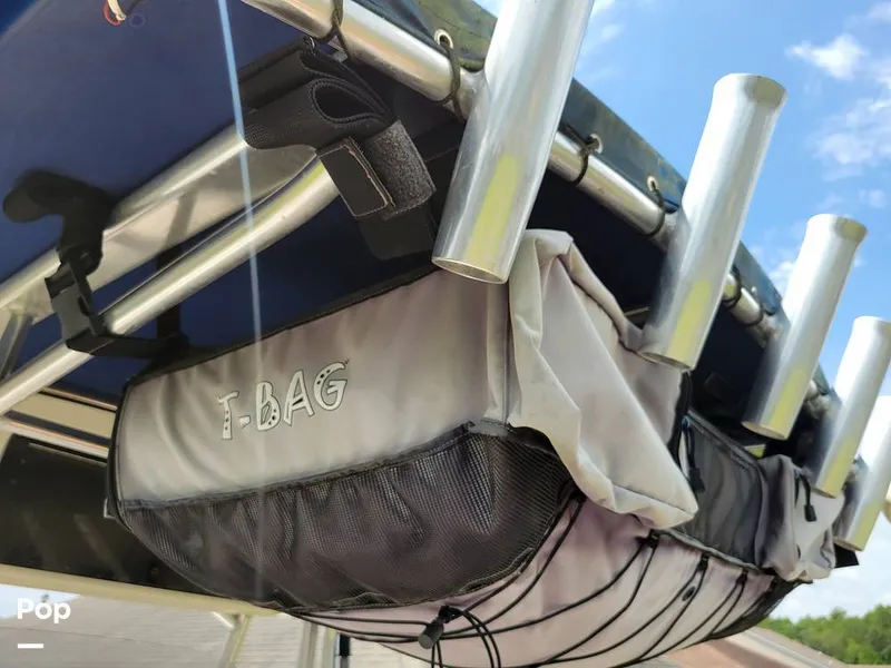 Slide: The Image of T-bag - 15730912