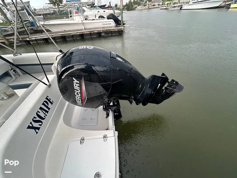 Slide: The Image of Hurricane SS 192 RL 2022 - 15642894