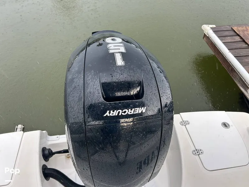 Slide: The Image of Hurricane SS 192 RL 2022 - 15642900