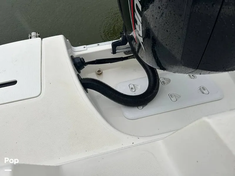 Slide: The Image of Hurricane SS 192 RL 2022 - 15642901