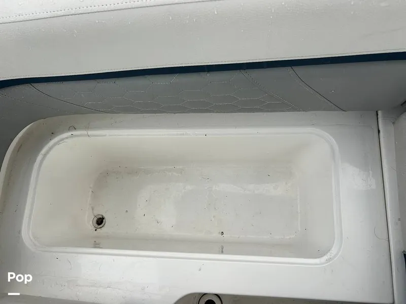 Slide: The Image of Hurricane SS 192 RL 2022 - 15642915