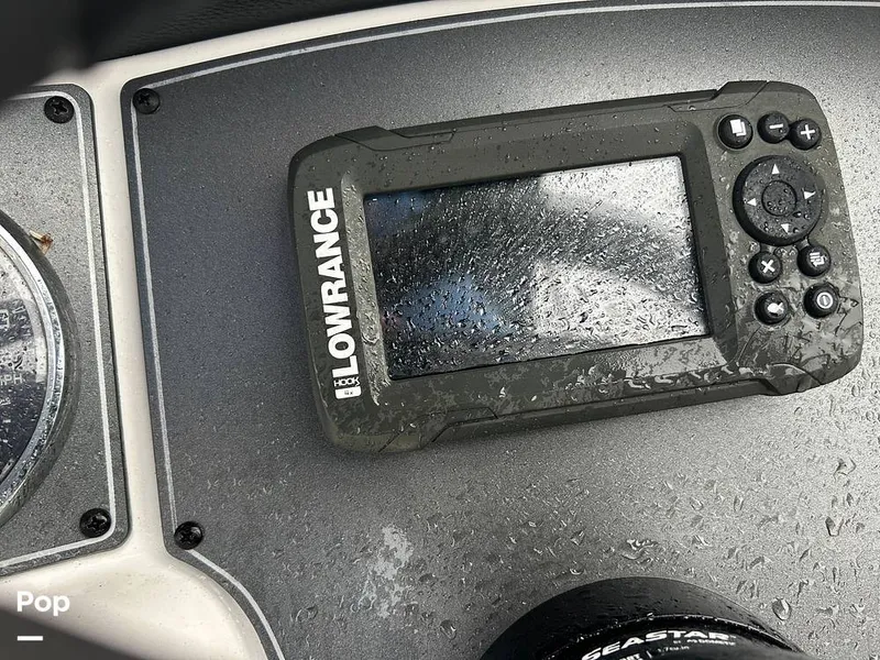 Slide: The Image of Hurricane SS 192 RL 2022 - 15642921