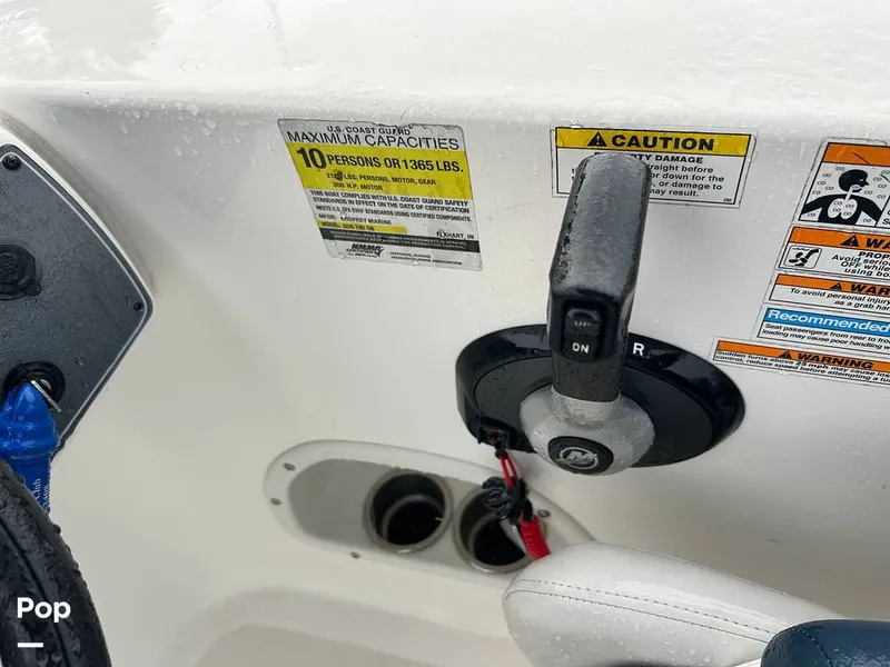 Slide: The Image of Hurricane SS 192 RL 2022 - 15642922