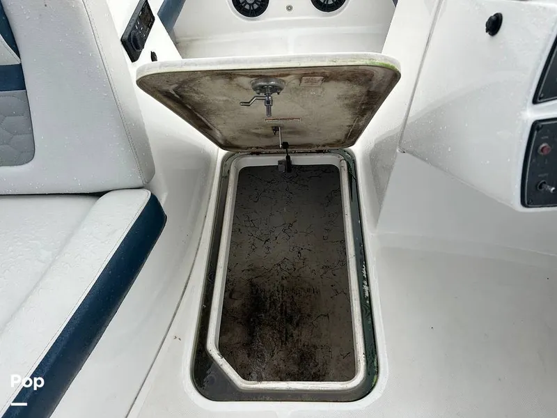 Slide: The Image of Hurricane SS 192 RL 2022 - 15642924