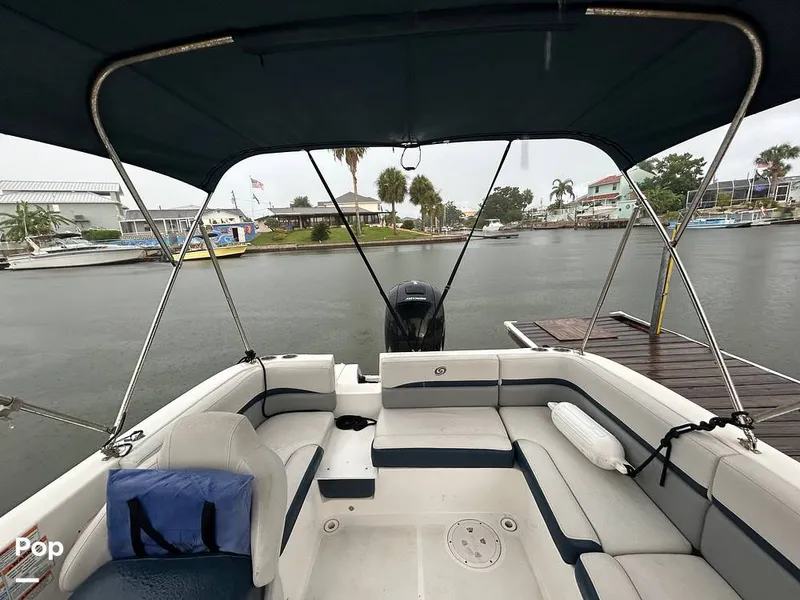 Slide: The Image of Hurricane SS 192 RL 2022 - 15642910