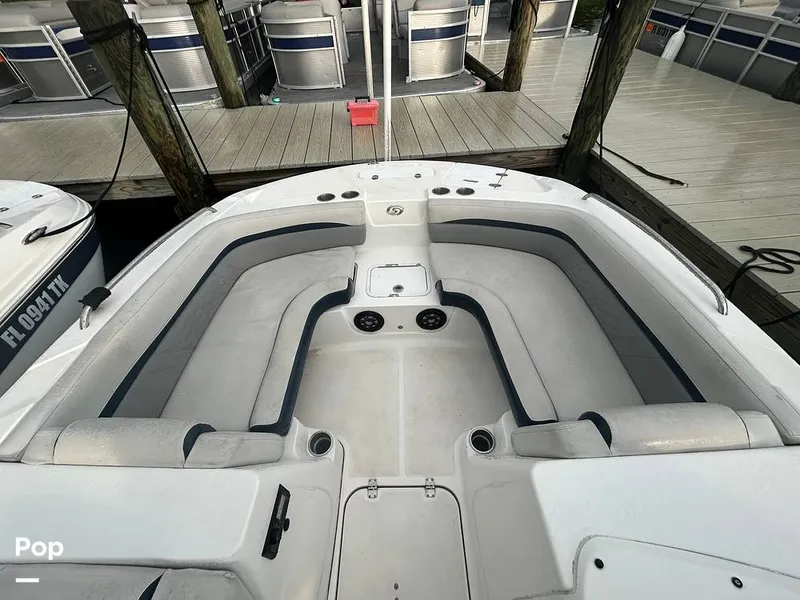 Slide: The Image of Hurricane SS 192 RL 2022 - 15633586