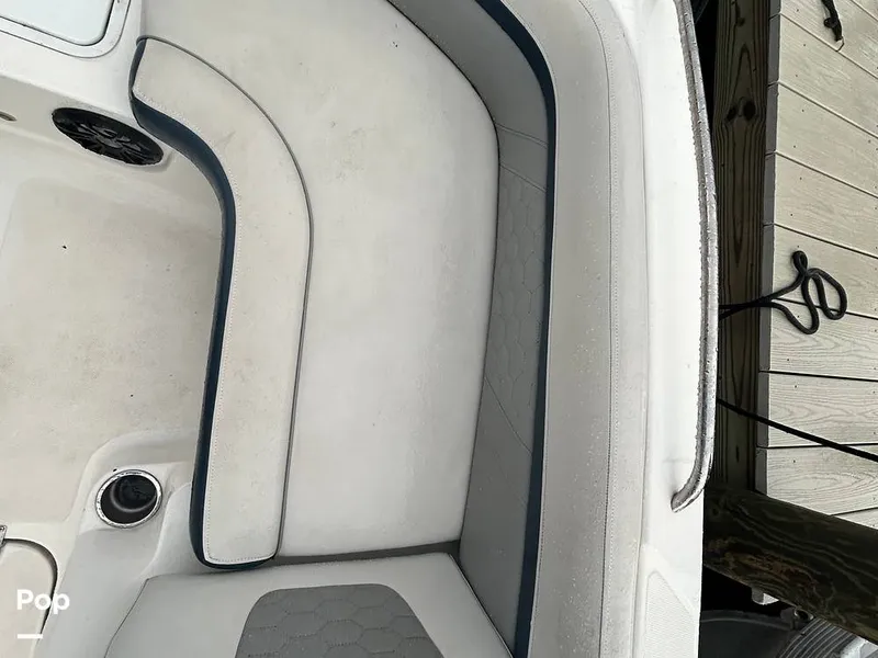 Slide: The Image of Hurricane SS 192 RL 2022 - 15633592