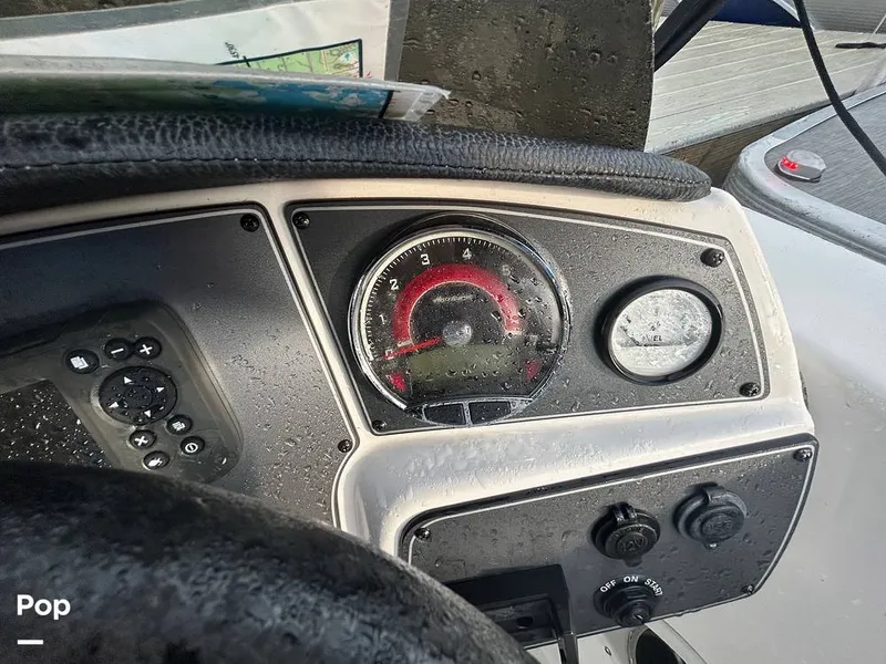 Slide: The Image of Hurricane SS 192 RL 2022 - 15633583