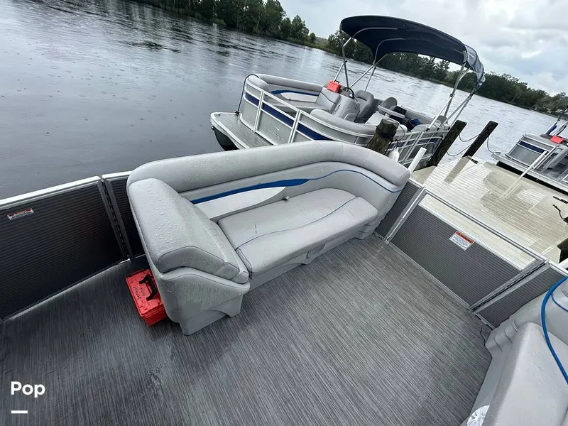 Slide: The Image of Bennington 22S 2023 - 15634064