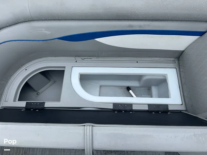 Slide: The Image of Bennington 22S 2023 - 15634068