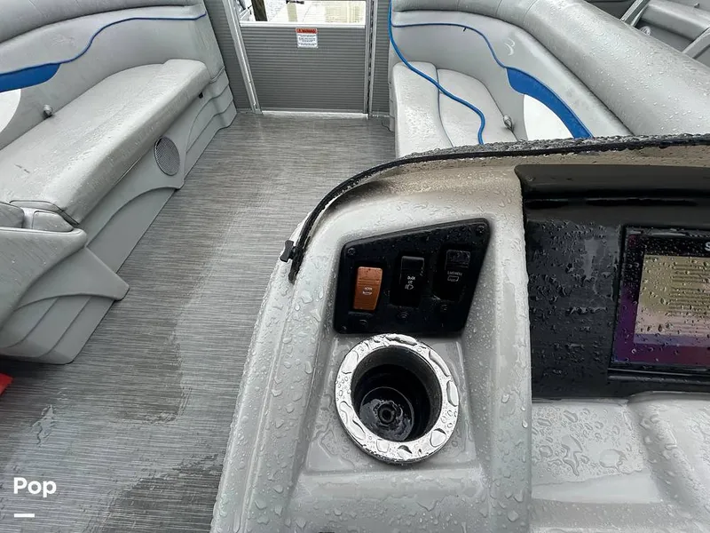 Slide: The Image of Bennington 22S 2023 - 15634058