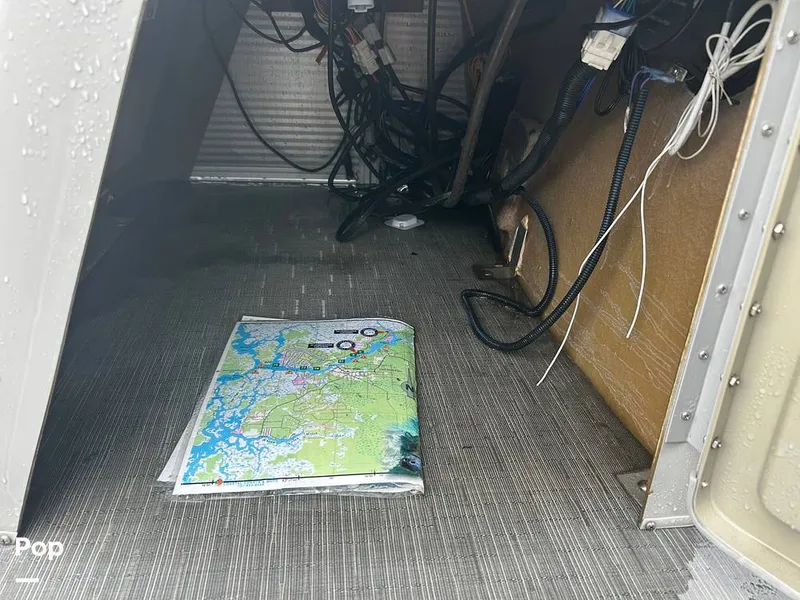 Slide: The Image of Bennington 22S 2023 - 15634070