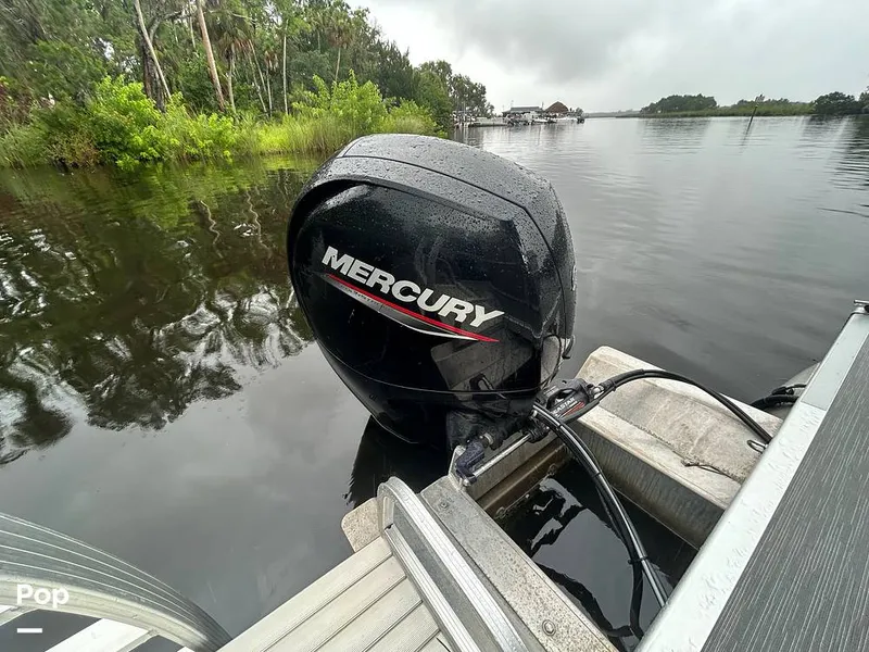 Slide: The Image of Bennington 22S 2023 - 15634039