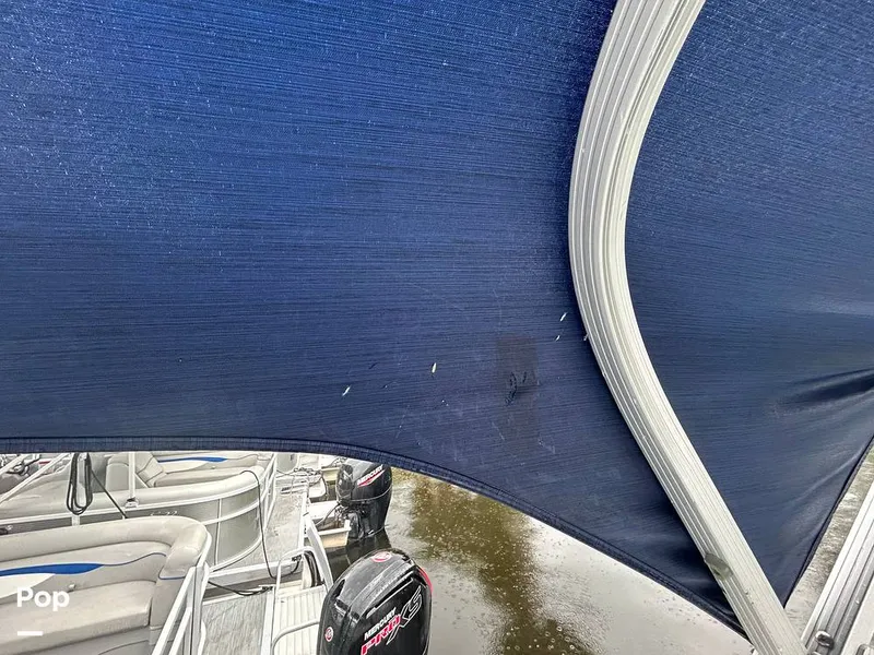 Slide: The Image of Bennington 22S 2023 - 15634032