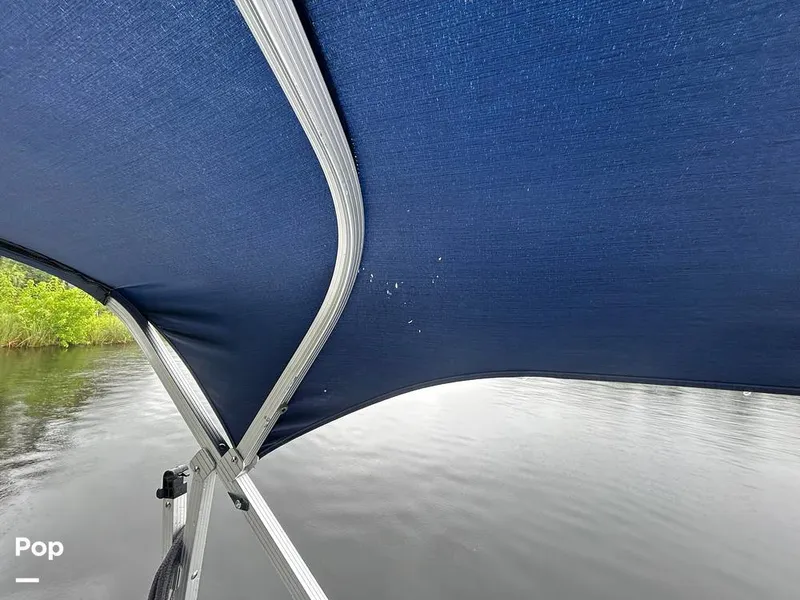 Slide: The Image of Bennington 22S 2023 - 15634033