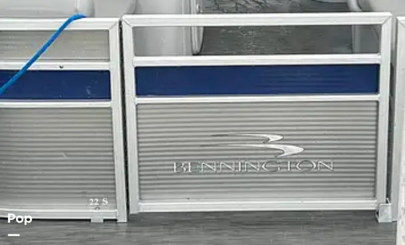 Slide: The Image of Bennington 22S 2023 - 15642805