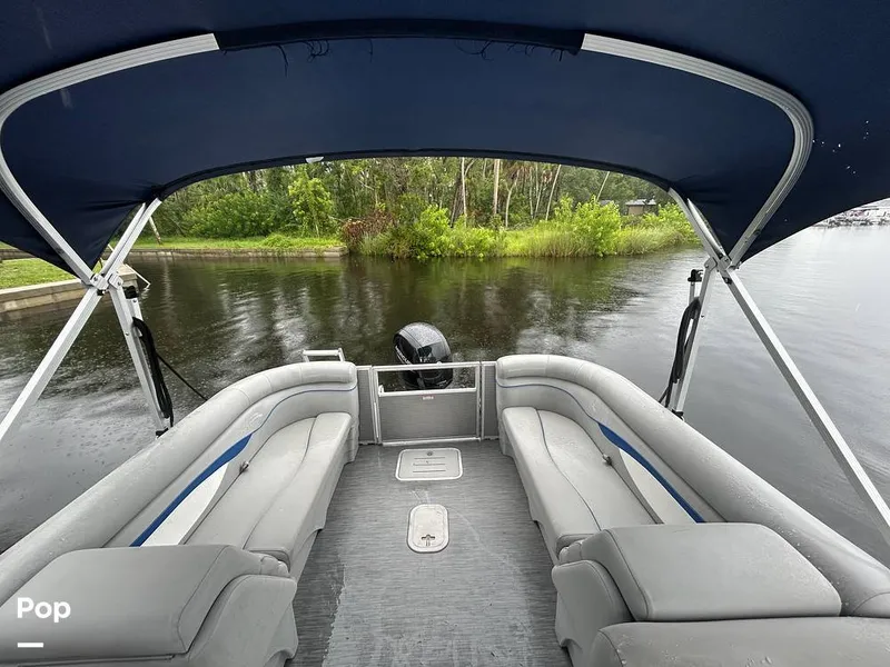 Slide: The Image of Bennington 22S 2023 - 15634030