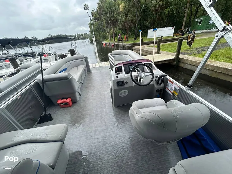 Slide: The Image of Bennington 22 SSR 2023 - 15633735