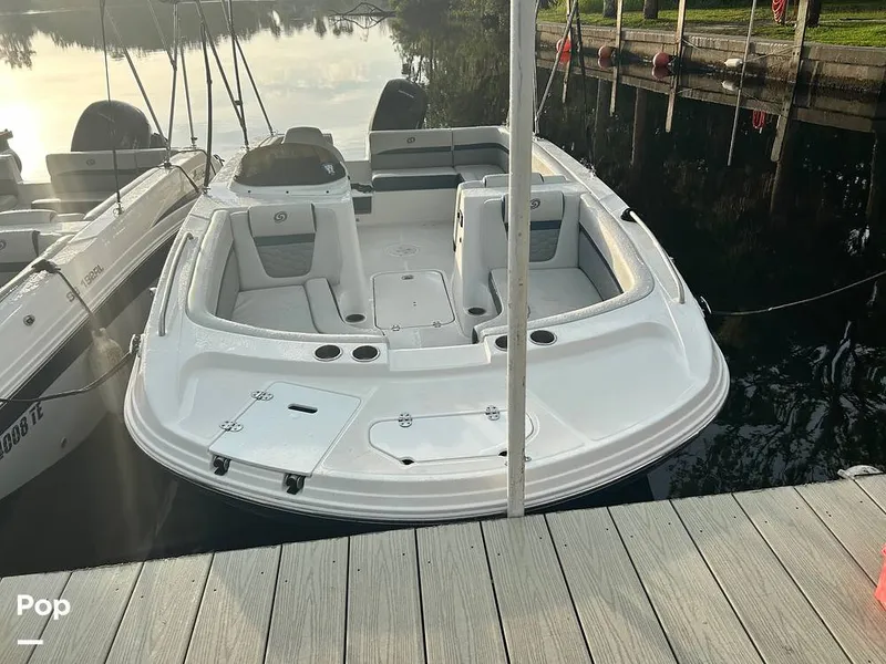 Slide: The Image of Hurricane SS 192 RL OB 2023 - 15633663