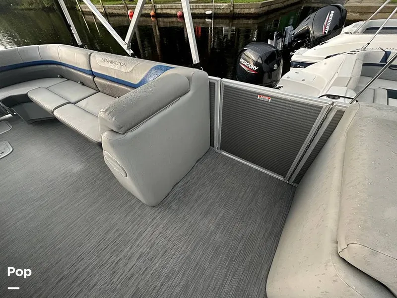 Slide: The Image of Bennington 22 SS 2023 - 15628887