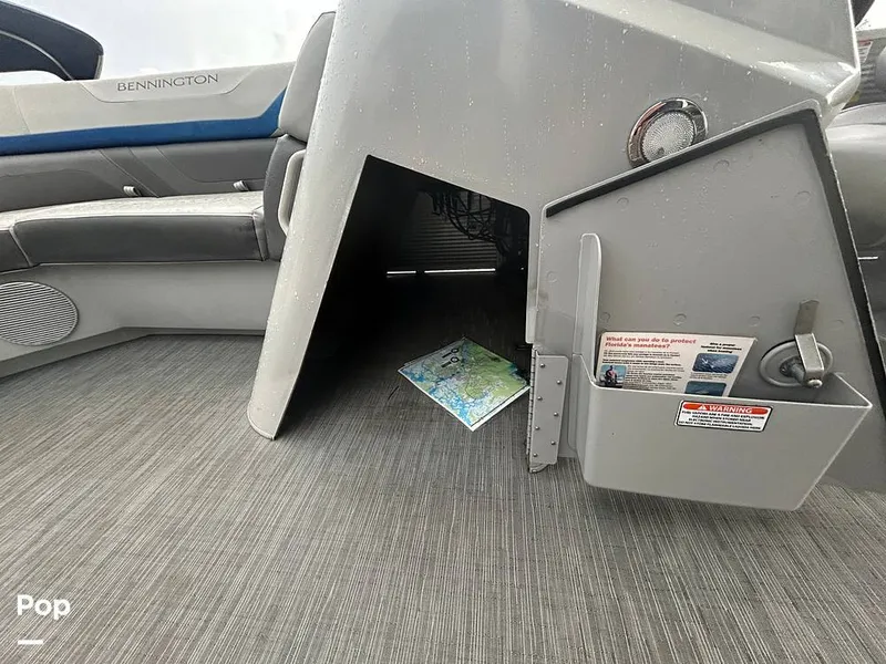 Slide: The Image of Bennington 22 SS 2023 - 15628920