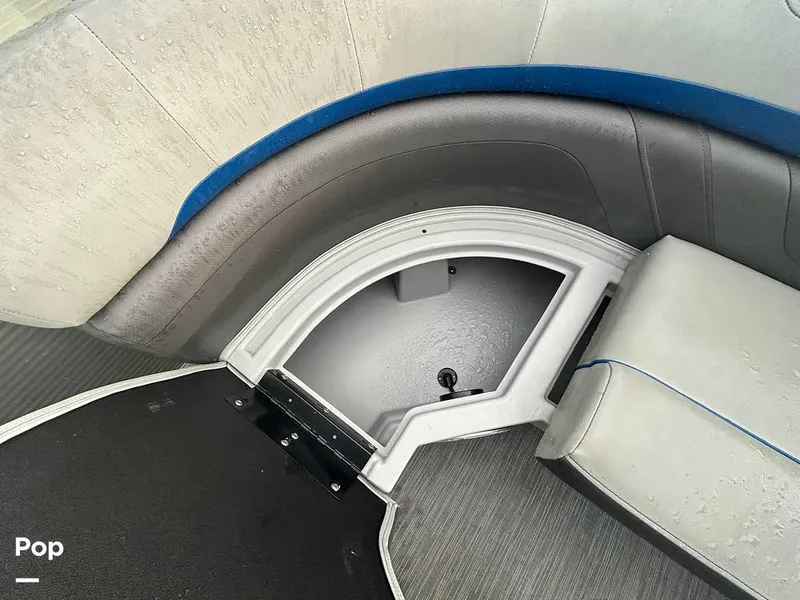 Slide: The Image of Bennington 22 SS 2023 - 15628922