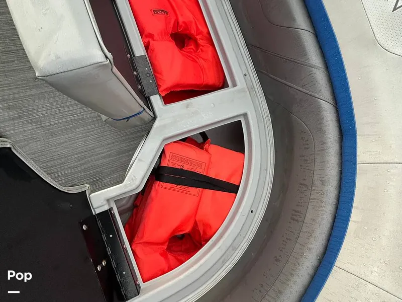 Slide: The Image of Bennington 22 SS 2023 - 15628926