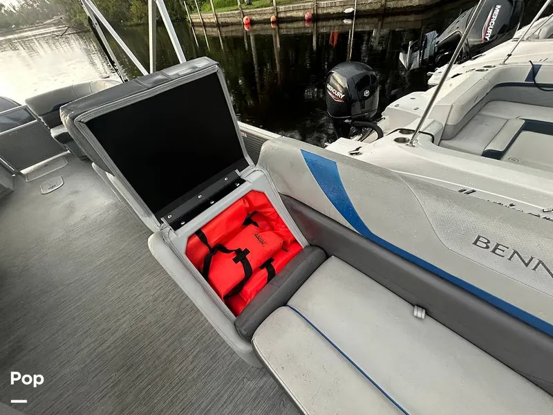 Slide: The Image of Bennington 22 SS 2023 - 15628927