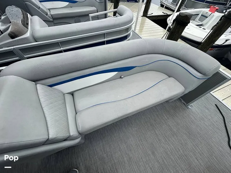 Slide: The Image of Bennington 22 SS 2023 - 15633904