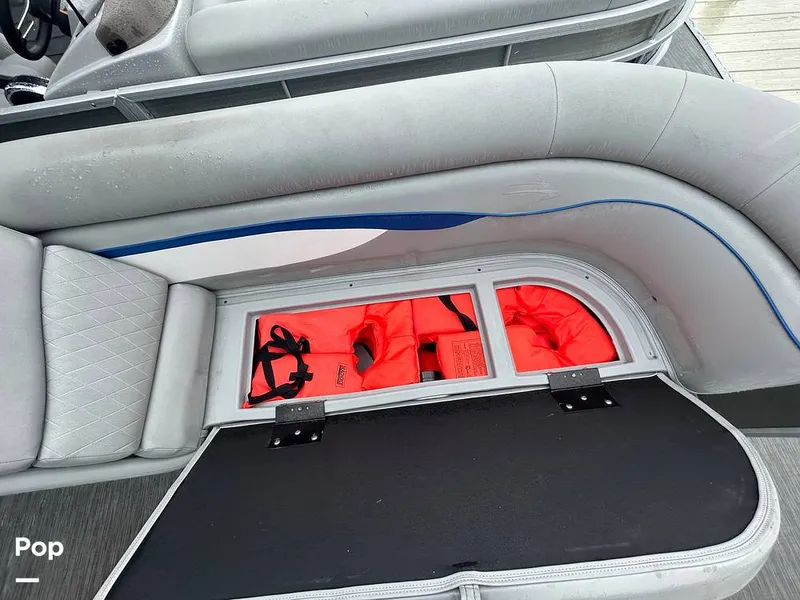 Slide: The Image of Bennington 22 SS 2023 - 15633890