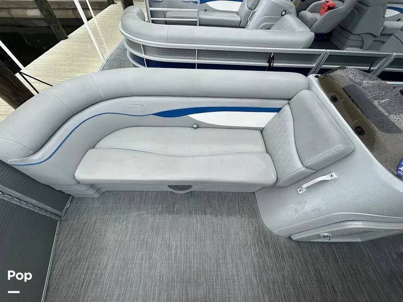 Slide: The Image of Bennington 22 SS 2023 - 15633891