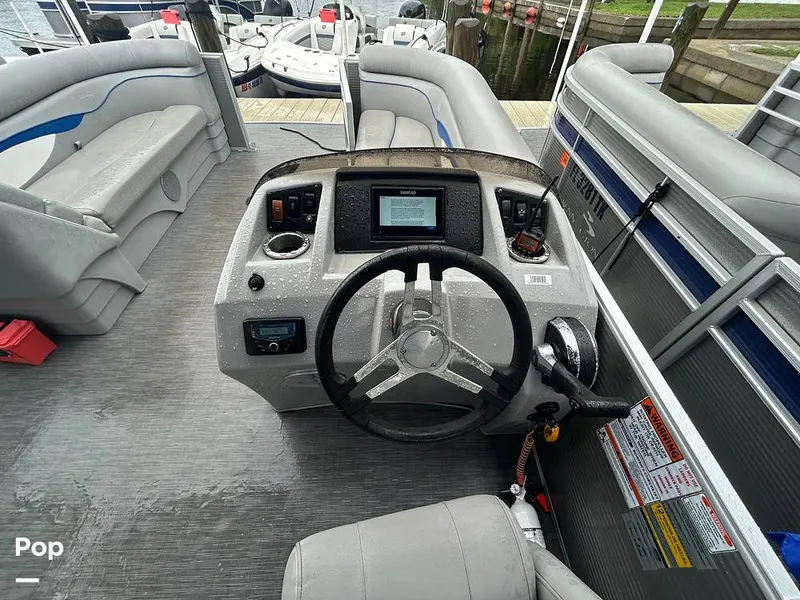 Slide: The Image of Bennington 22 SS 2023 - 15633878