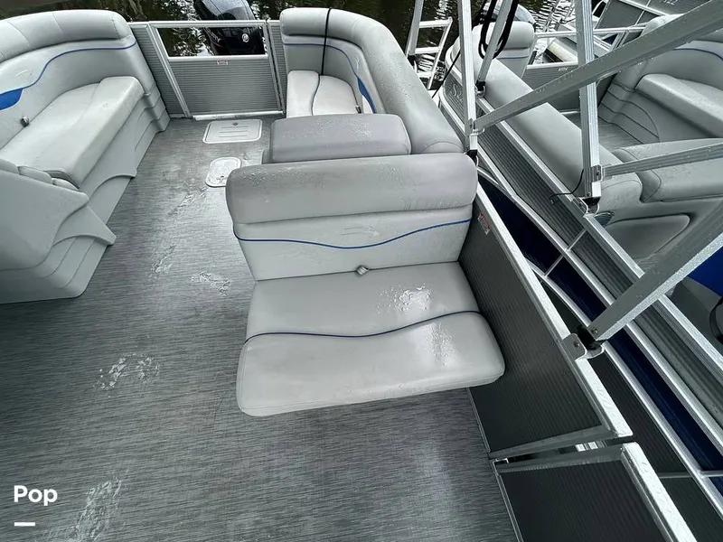 Slide: The Image of Bennington 22 SS 2023 - 15633874