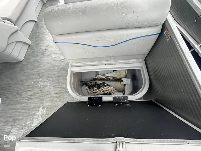 Slide: The Image of Bennington 22 SS 2023 - 15633875