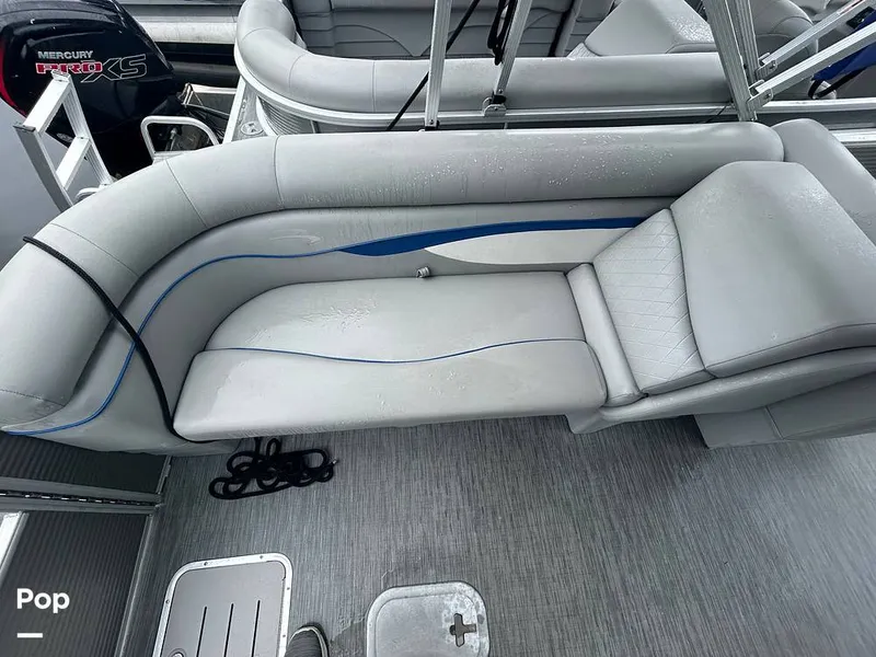 Slide: The Image of Bennington 22 SS 2023 - 15633864