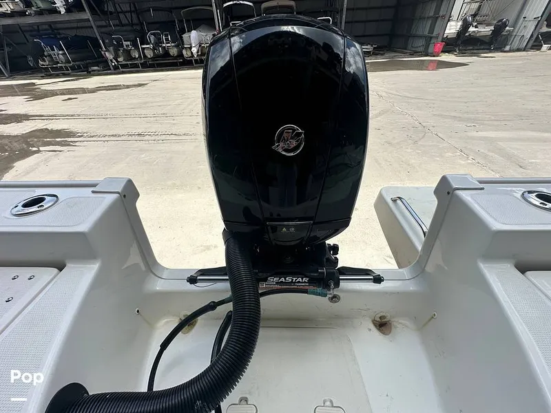 Slide: The Image of Boston Whaler 210 Montauk 2024 - 15585019