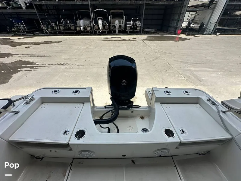 Slide: The Image of Boston Whaler 210 Montauk 2024 - 15585021