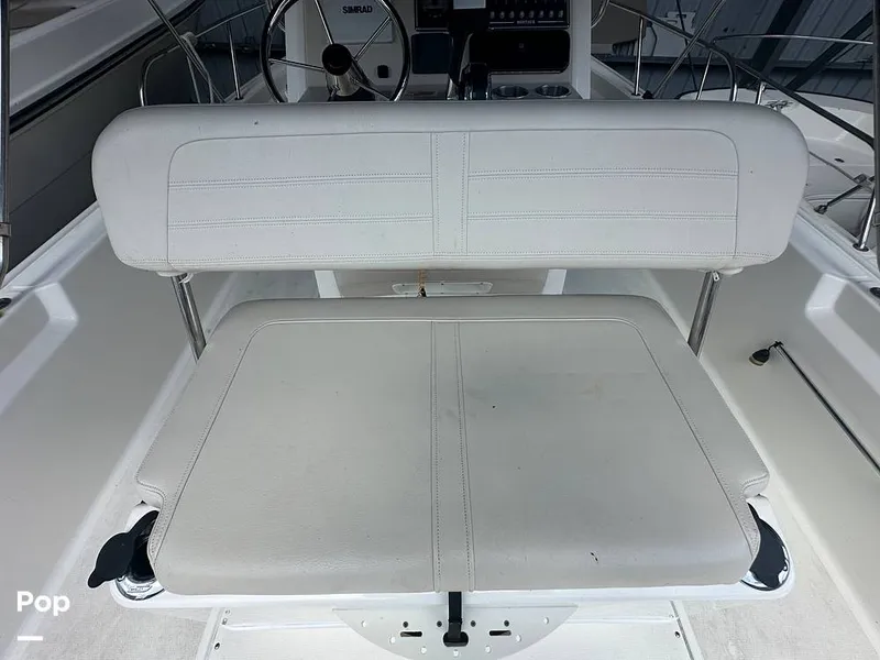 Slide: The Image of Boston Whaler 210 Montauk 2024 - 15585029
