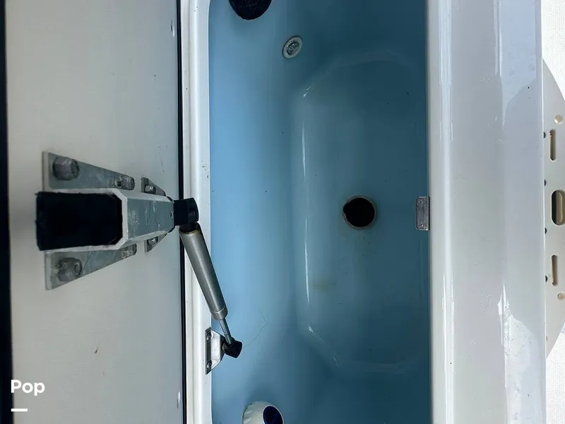 Slide: The Image of Boston Whaler 210 Montauk 2024 - 15585034