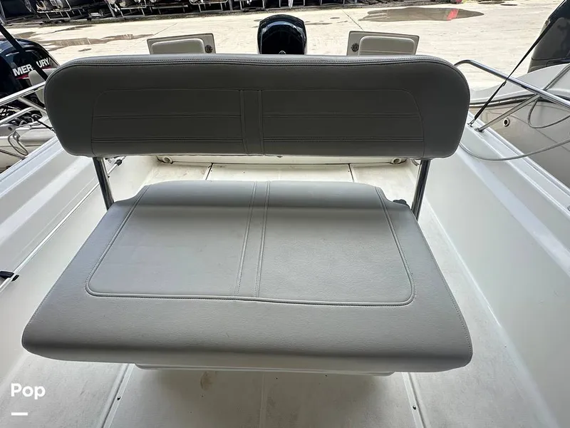 Slide: The Image of Boston Whaler 210 Montauk 2024 - 15585037
