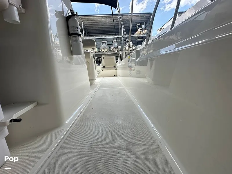 Slide: The Image of Boston Whaler 210 Montauk 2024 - 15585057
