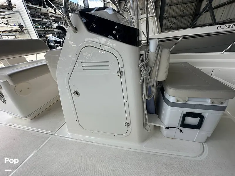 Slide: The Image of Boston Whaler 210 Montauk 2024 - 15585058
