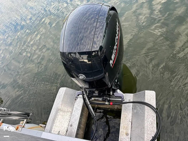 Slide: The Image of Bennington 22 S 2023 - 15678649