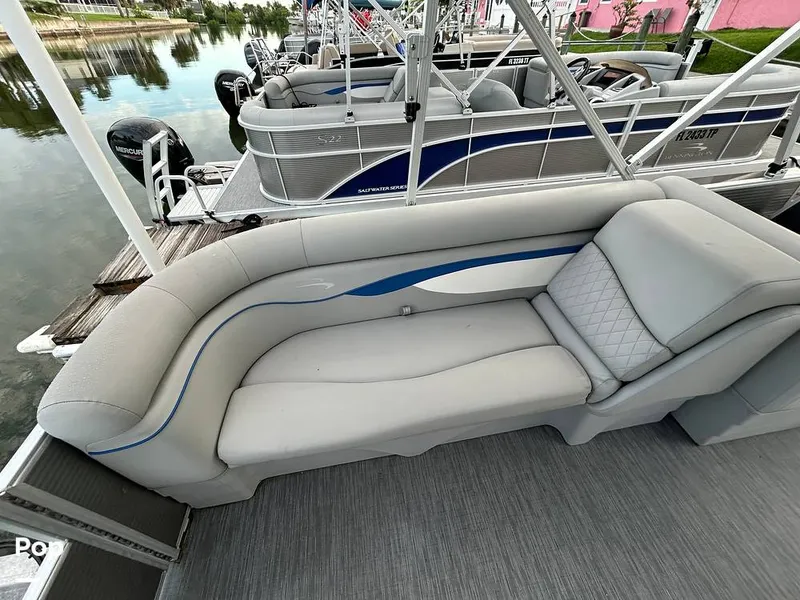 Slide: The Image of Bennington 22 S 2023 - 15678656