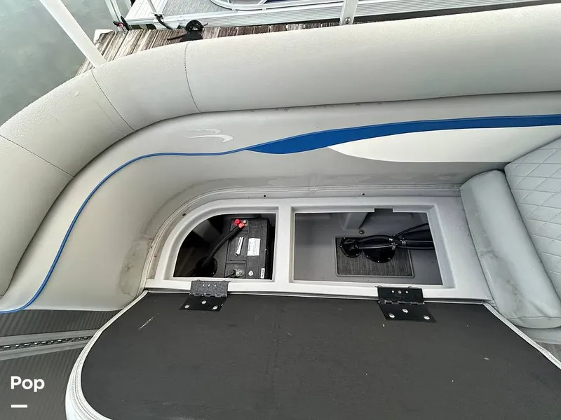 Slide: The Image of Bennington 22 S 2023 - 15678657