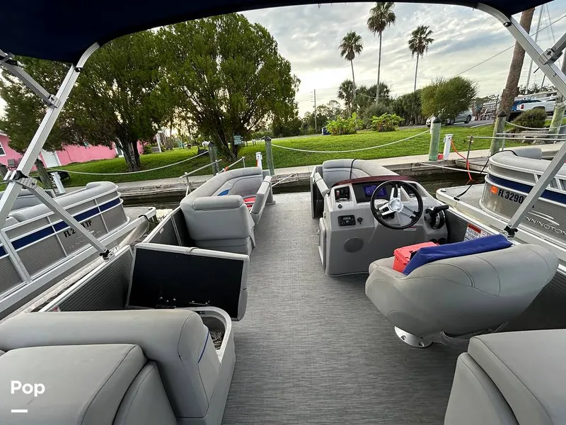 Slide: The Image of Bennington 22 S 2023 - 15678666