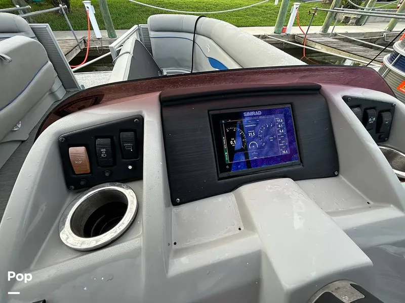 Slide: The Image of Bennington 22 S 2023 - 15678672